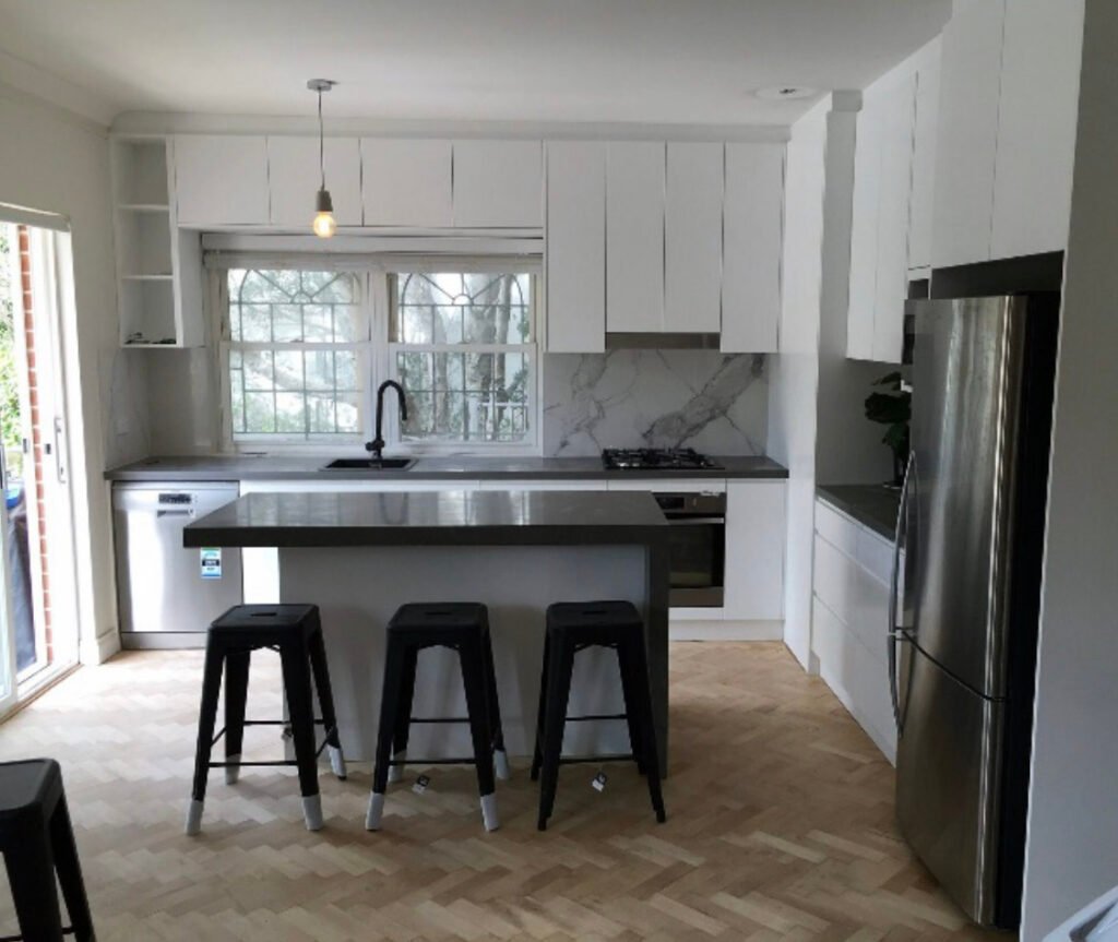 Marble backsplash kitchen